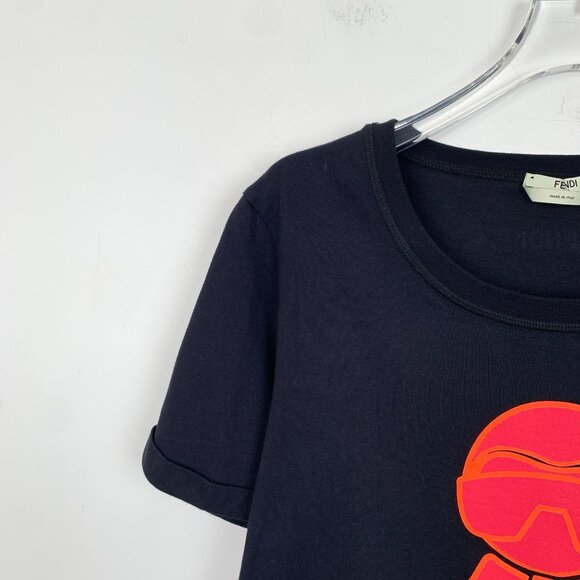 Fendi Womens T-Shirt Black With Red Graphic Print Size 40 Cotton Crew Neck Short - Picture 4 of 6